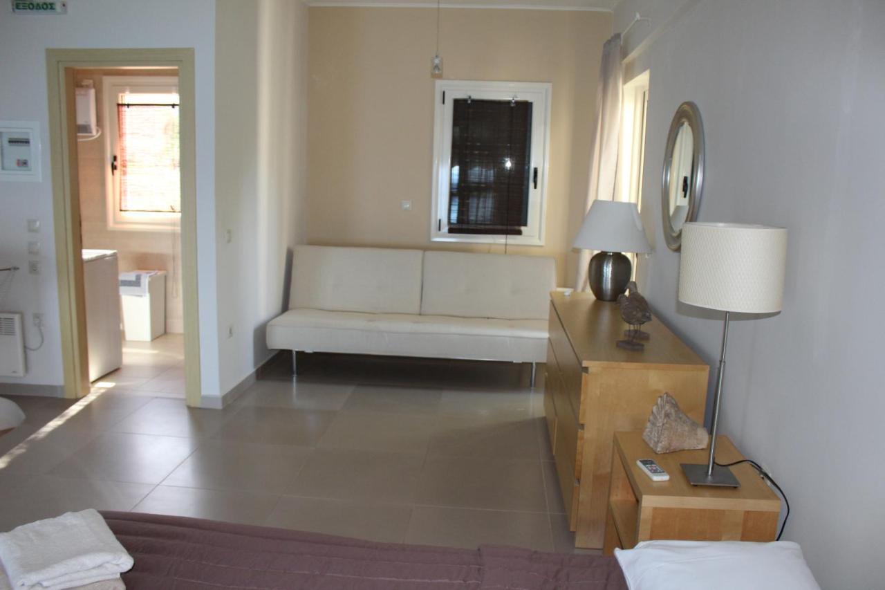 Avia Holiday Homes Room photo